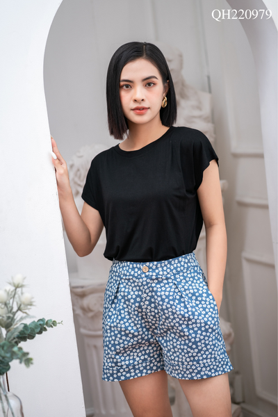 Quần đùi Hoa trắng nhí QH220979