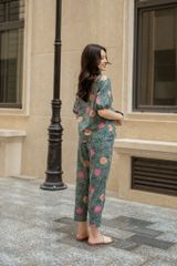 Đồ bộ dài thiết kế cổ giọt nước hoa sen