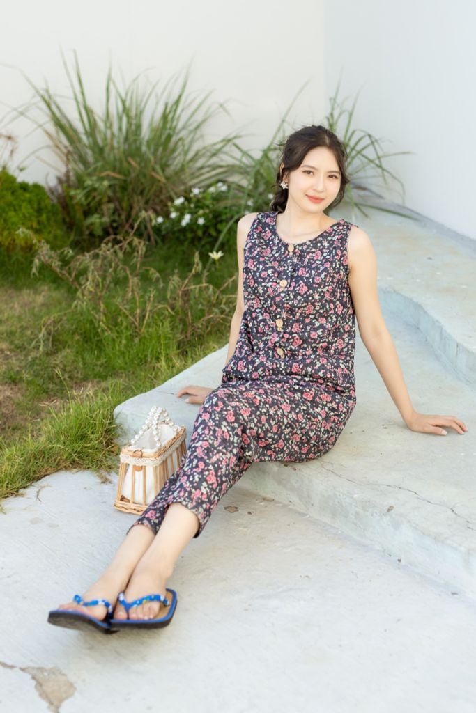 Đồ bộ dài không tay 8 nút hoa hồng