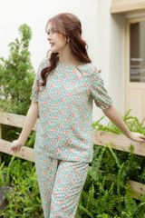 Đồ bộ dài thiết kế cổ giọt nước vàng