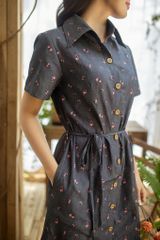 Đầm sơ mi có tay họa tiết hoa nhí hồng