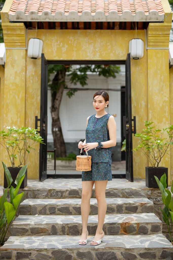 Đồ bộ đùi thiết kế không tay nút hoa hồng cam