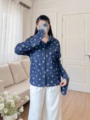 Áo khoác denim hoạ tiết chùm hoa cúc nhí