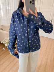 Áo khoác denim hoạ tiết chùm hoa cúc nhí