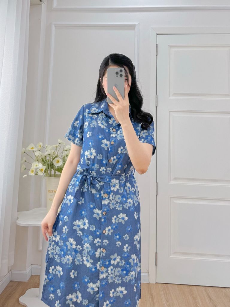 Đầm sơ mi có tay ngắn họa tiết hoa tầm xuân
