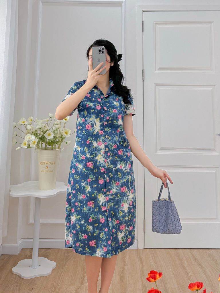 Đầm sơ mi có tay ngắn họa tiết hoa đào hồng