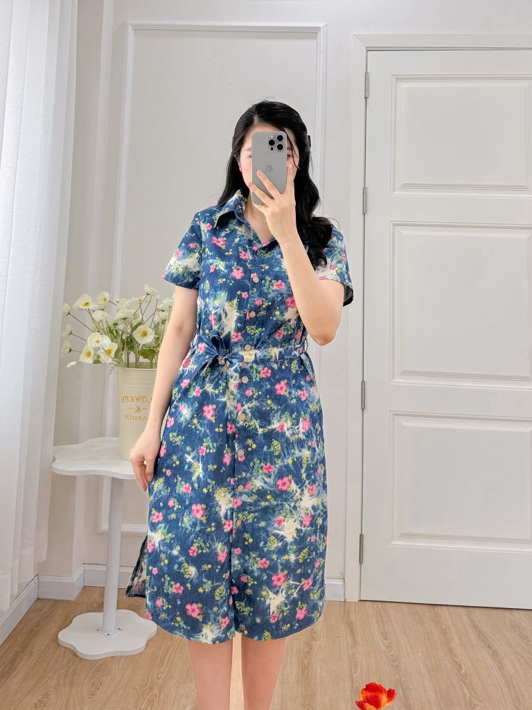 Đầm sơ mi có tay ngắn họa tiết hoa đào hồng