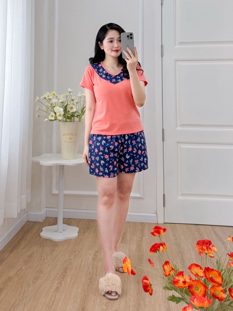 Đồ bộ đùi áo thun có viền cổ quần hoa mùa xuân