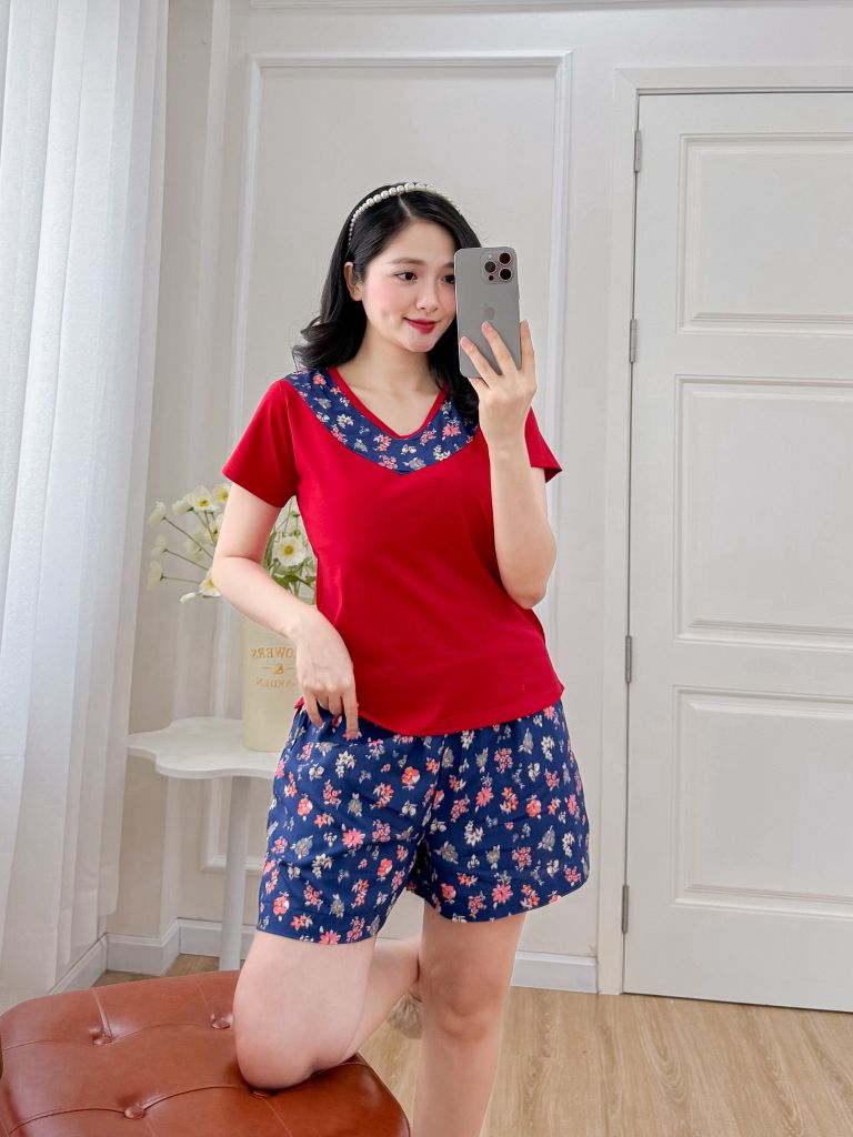 Đồ bộ đùi áo thun có viền cổ quần hoa mùa xuân