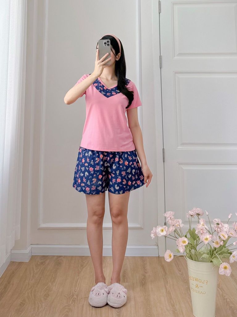 Đồ bộ đùi áo thun có viền cổ quần hoa mùa xuân