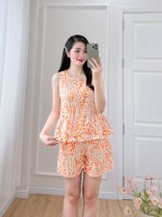 Đồ bộ đùi cổ lệch tà linen vằn cam