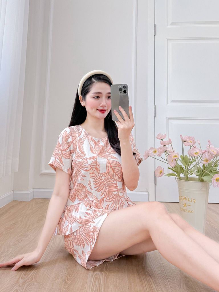 Đồ bộ đùi nhún bèo linen có tay hoạ tiết lá nâu