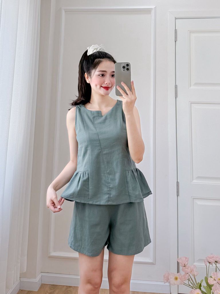 Đồ bộ đùi cổ lệch tà linen xanh