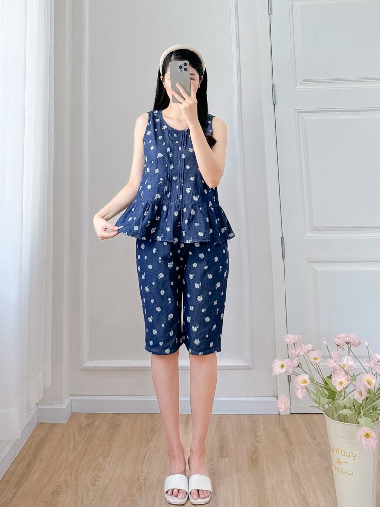 Đồ bộ lửng không tay xếp ly hoa cúc nhí