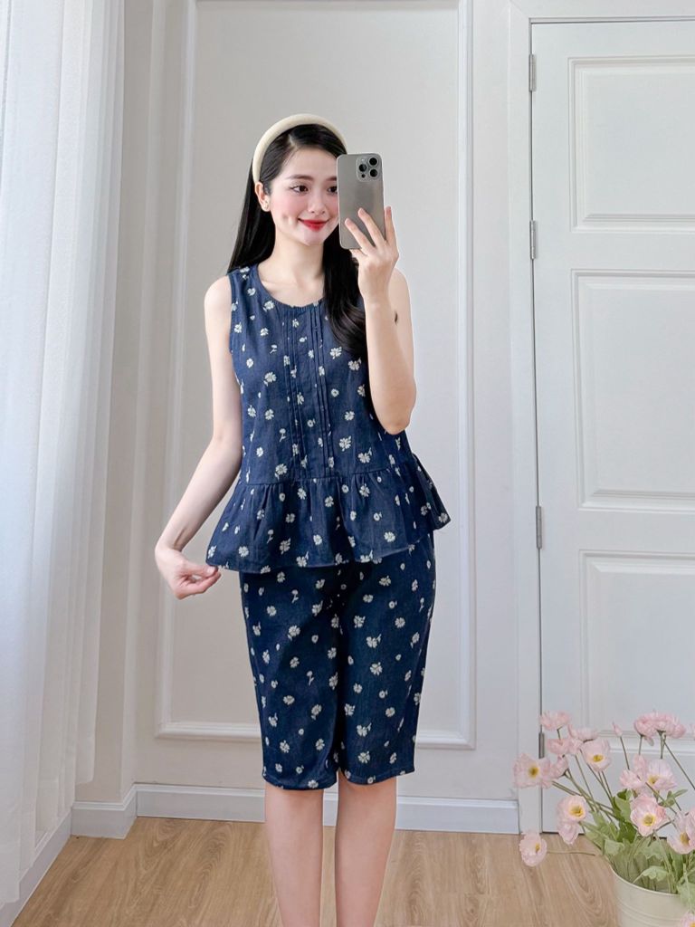 Đồ bộ lửng không tay xếp ly hoa cúc nhí