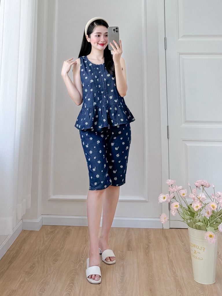 Đồ bộ lửng không tay xếp ly hoa cúc nhí