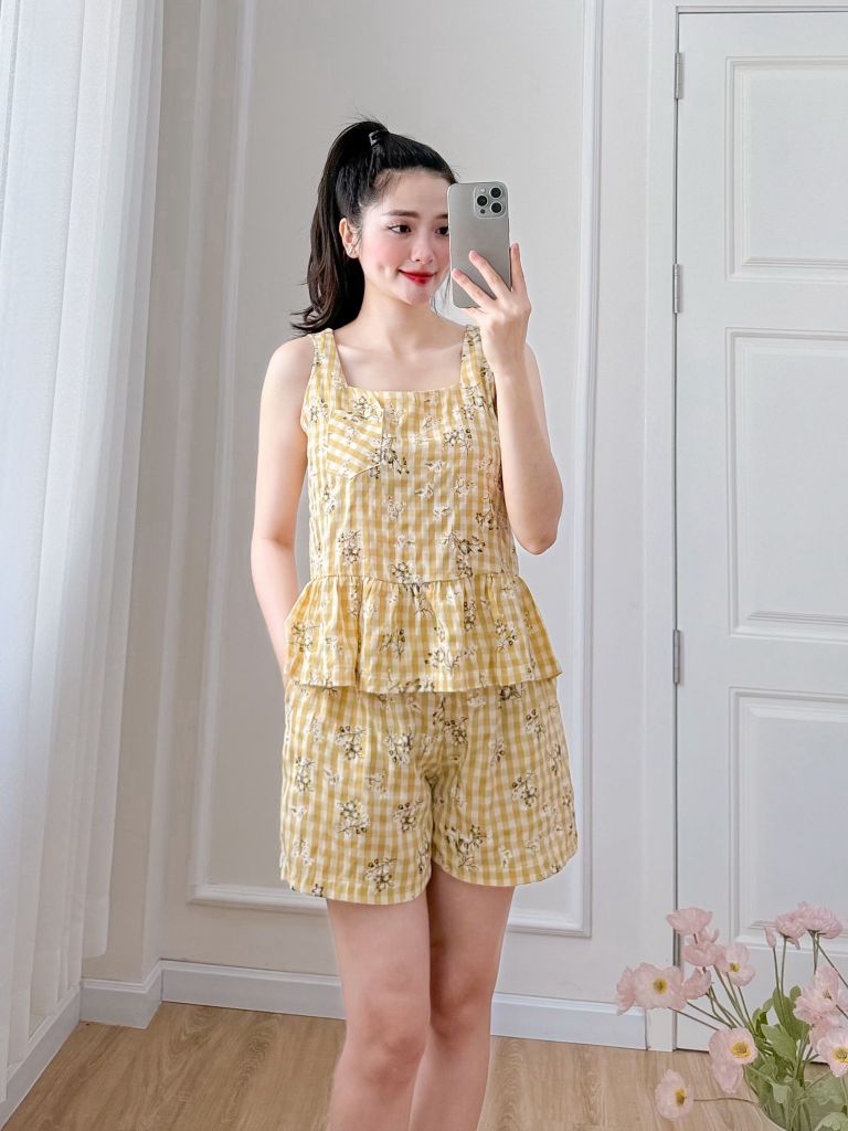Đồ bộ đùi sọc caro họa tiết hoa bèo không tay_SA