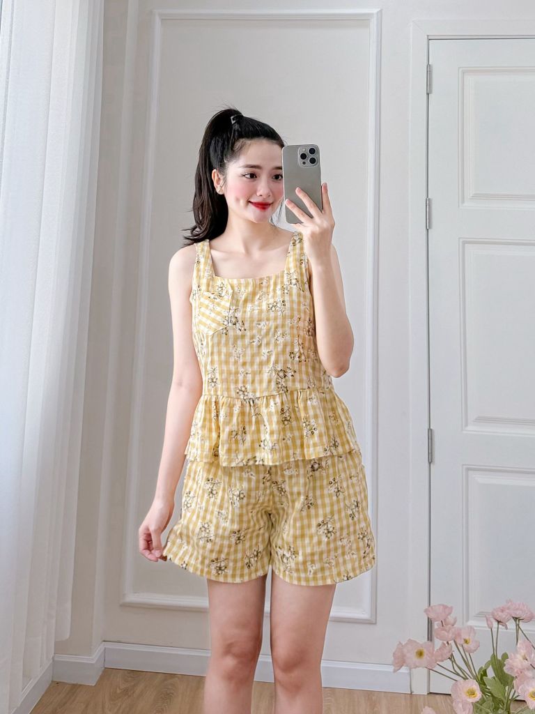 Đồ bộ đùi sọc caro họa tiết hoa bèo không tay_SA