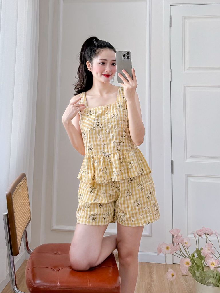 Đồ bộ đùi sọc caro họa tiết hoa bèo không tay_SA