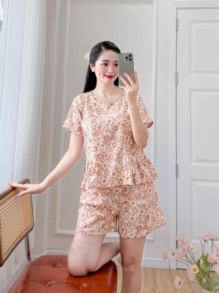 Đồ bộ đùi nhún bèo linen có tay hoa nâu