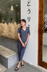 Đồ bộ dài có tay thiết kế cổ V nút dọc hoa cúc