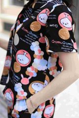 Đồ bộ dài có tay nền đen hoạ tiết hải cẩu