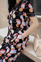 Đồ bộ dài có tay nền đen hoạ tiết hải cẩu