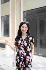 Đồ bộ dài có tay nền đen hoạ tiết hải cẩu