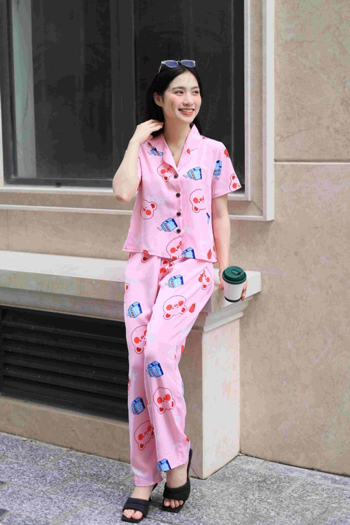 Đồ bộ dài có tay hoạ tiết gấu hồng