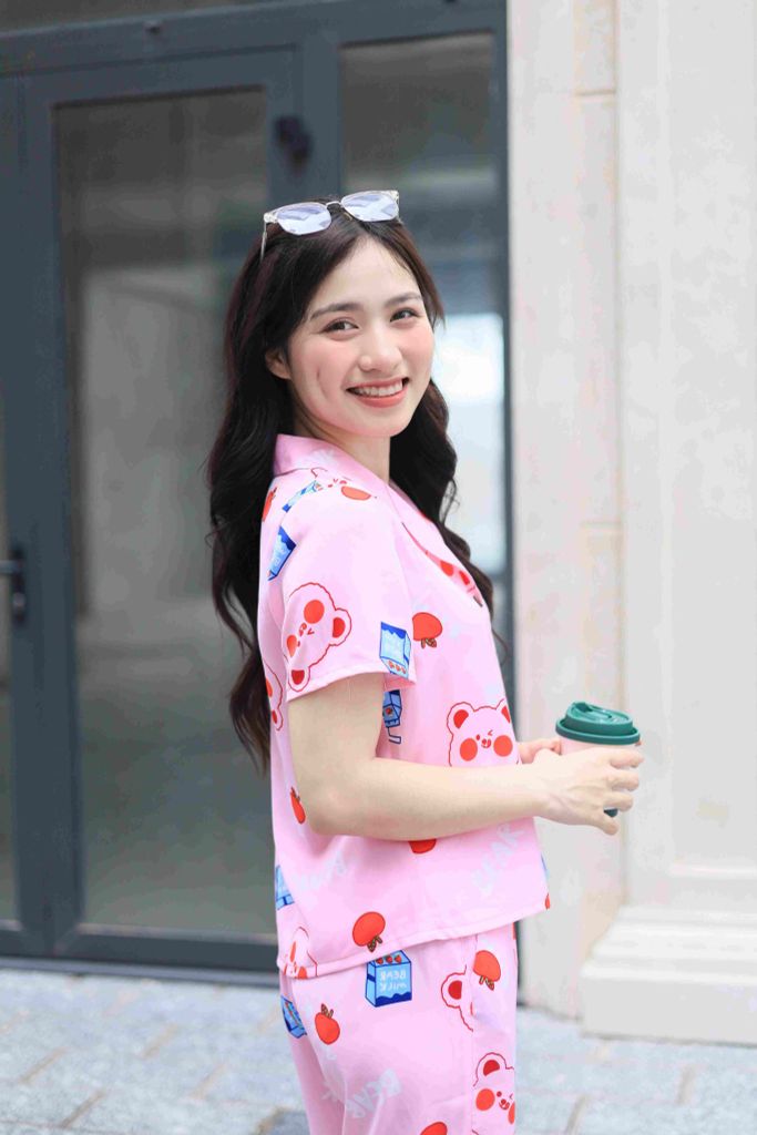 Đồ bộ dài có tay hoạ tiết gấu hồng