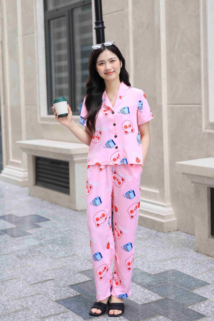 Đồ bộ dài có tay hoạ tiết gấu hồng