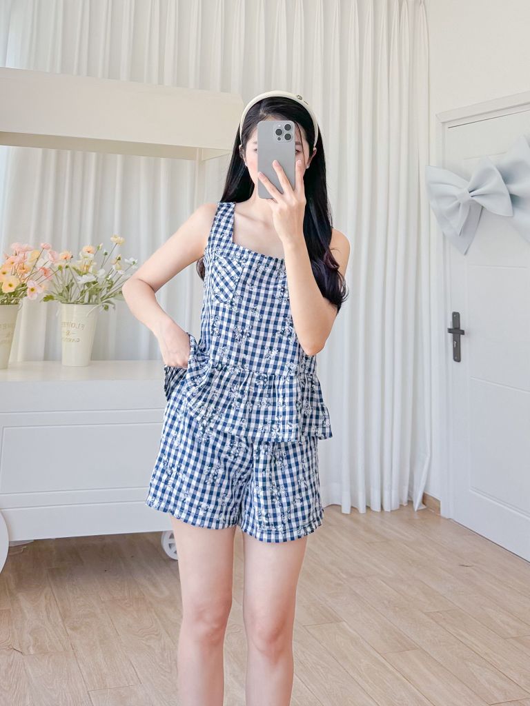 Đồ bộ đùi sọc caro họa tiết hoa bèo không tay_SA