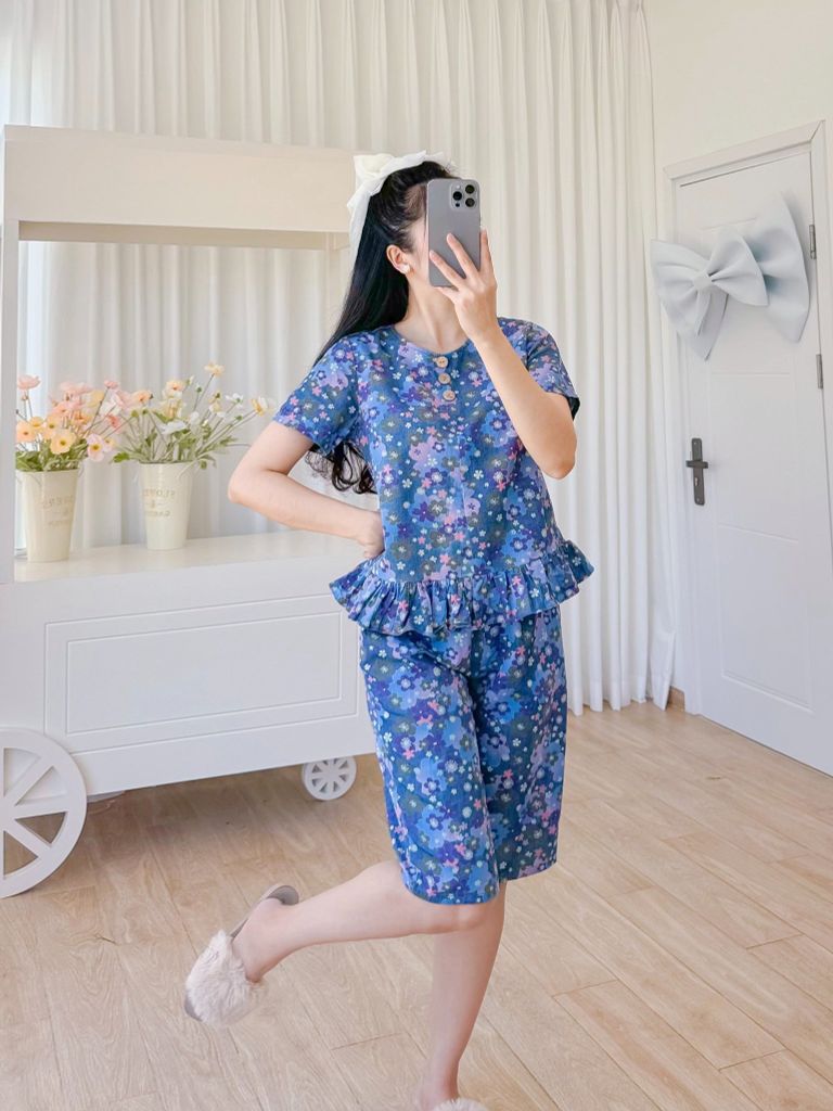 Đồ bộ lửng thiết kế có tay nhún bèo hoa 5 cánh