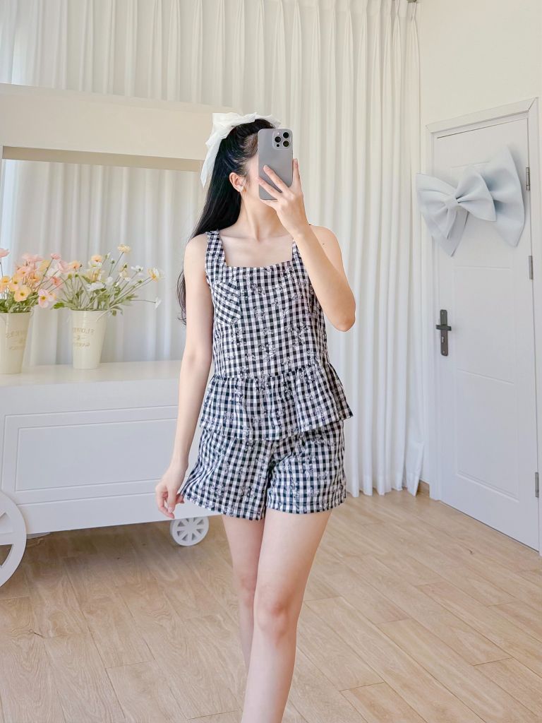 Đồ bộ đùi sọc caro họa tiết hoa bèo không tay_SA