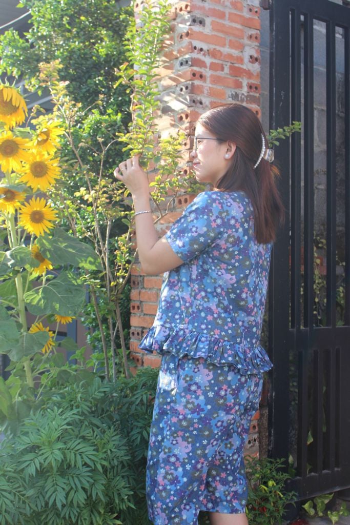 Đồ bộ lửng thiết kế có tay nhún bèo hoa 5 cánh