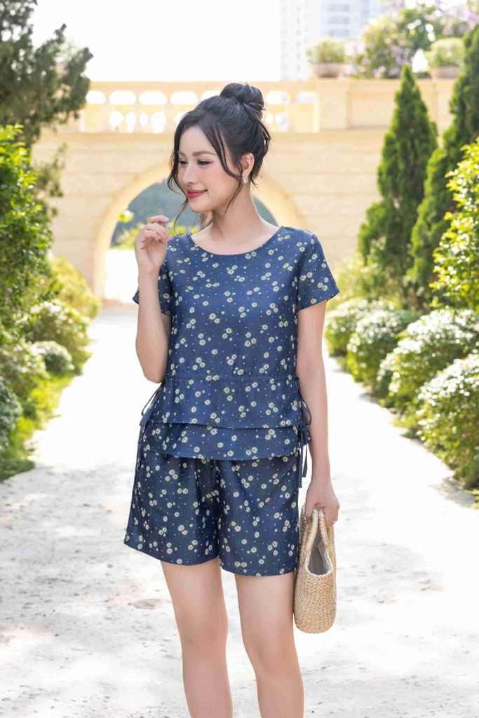 Bộ đùi thiết kế áo rút dây họa tiết Hoa cúc tana