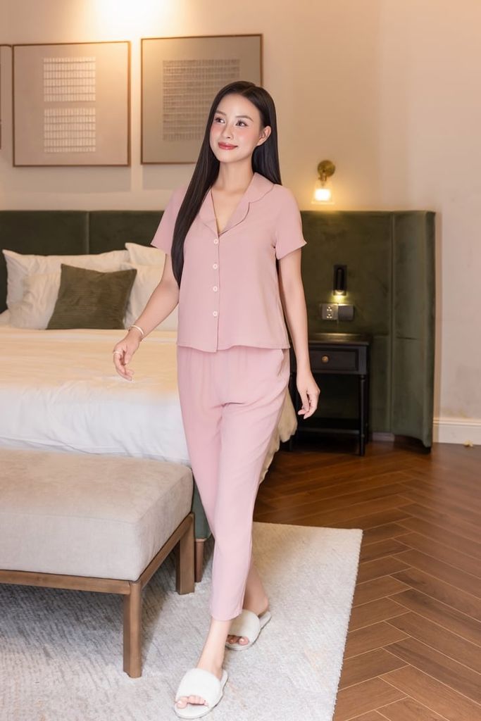 Đồ bộ dài có tay cổ swingtop màu hồng nhạt