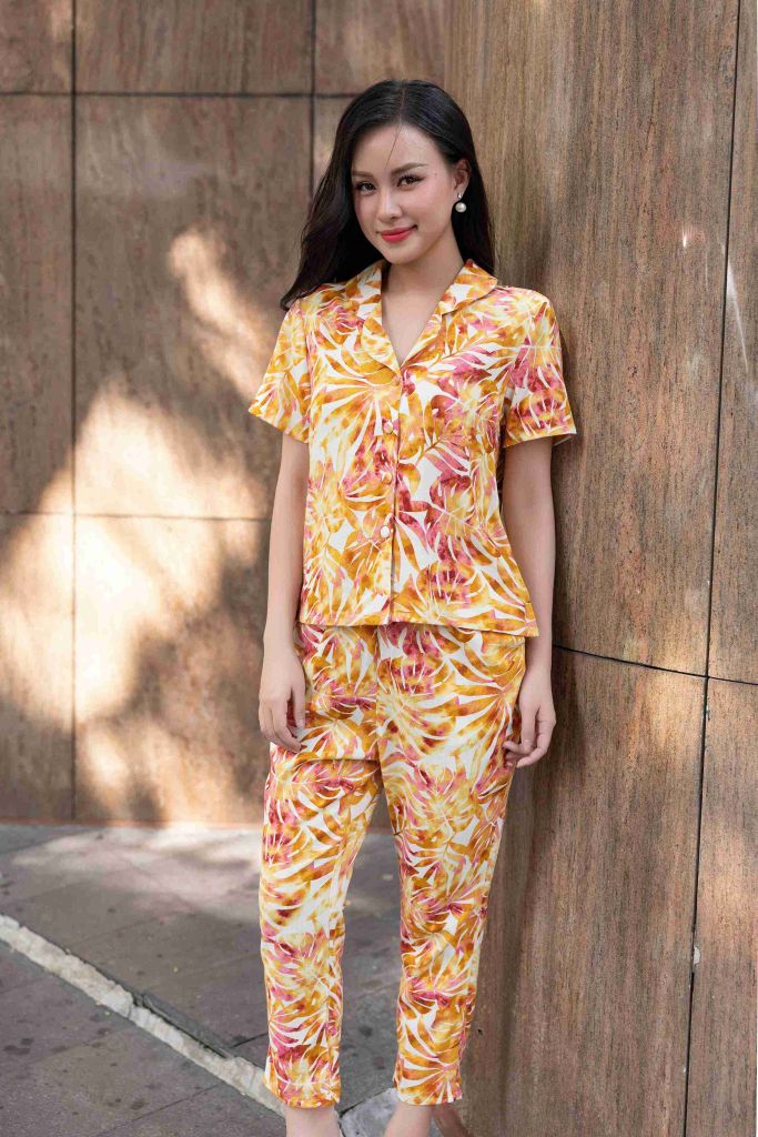 Đồ bộ dài có tay lá vàng