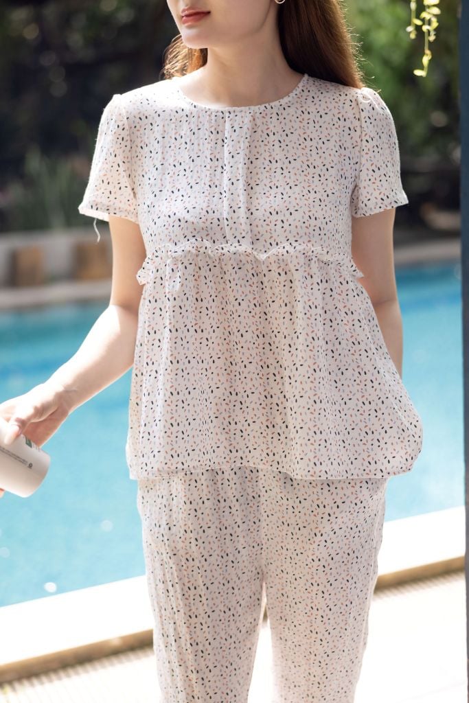 Đồ bộ dài có tay baby doll chấm hoa trắng