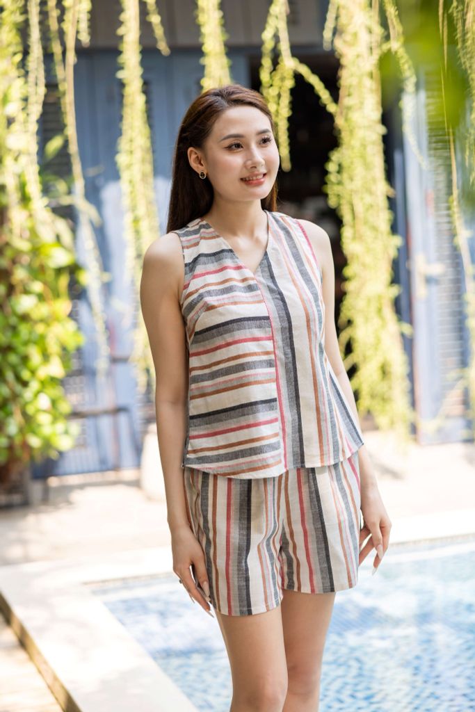 Đồ bộ đùi vạt chéo sau lưng linen sọc ngang nhiều màu