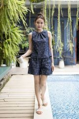 Đồ bộ đùi không tay cổ yếm hoa mặt trời