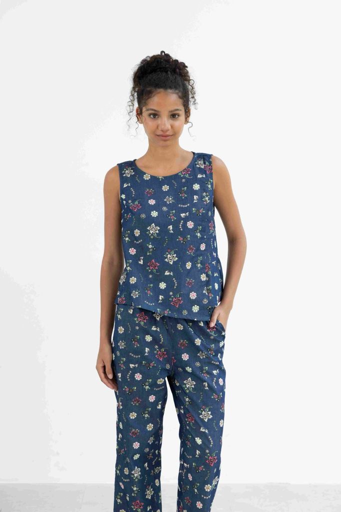 Đồ bộ dài không tay thiết kế vạt xéo hoa lily