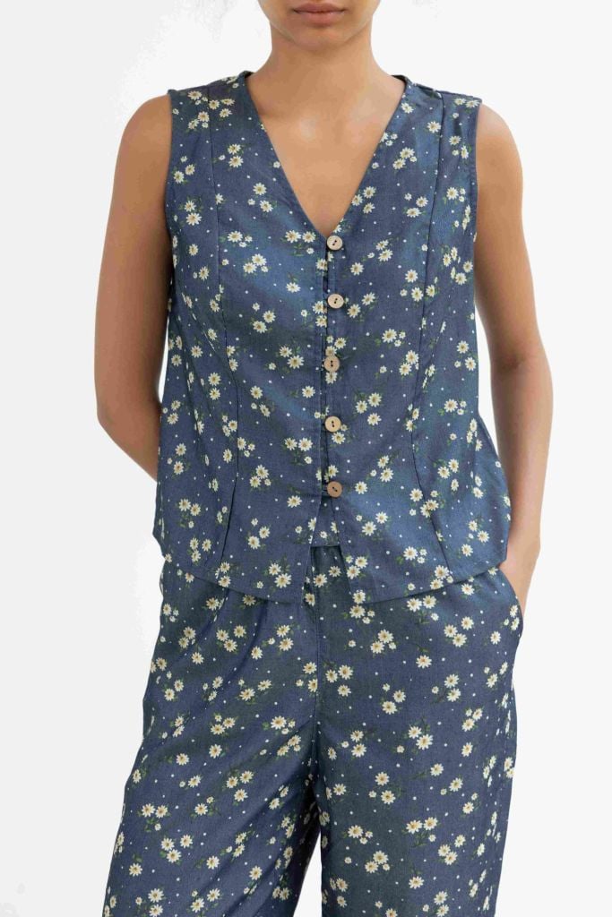 Đồ bộ dài không tay nút gỗ hoa cúc tana