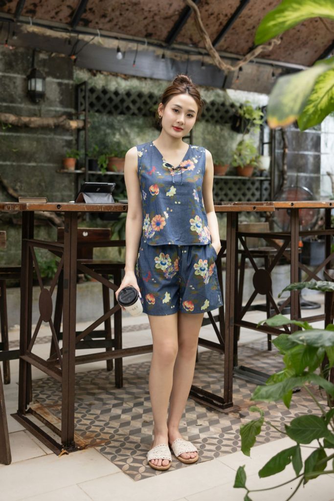 Đồ bộ đùi không tay nơ cổ hoa cát tường