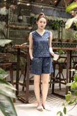 Đồ bộ đùi thiết kế nút chéo hoa nhí xanh