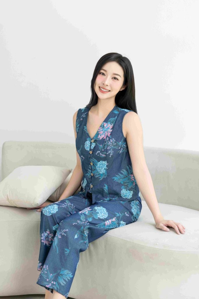 Đồ bộ dài không tay nút gỗ hoa cẩm tú cầu