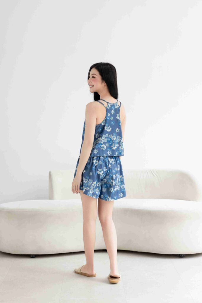 Đồ bộ đùi thiết kế 2 dây hoa tầm xuân