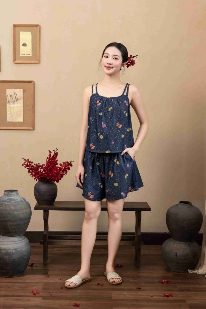 Đồ bộ đùi thiết kế 2 dây hoa đồng tiền