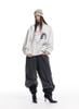 MADE®️| ÁO SWEATER RETRO CHÂN DUNG DÁNG RỘNG UNISEX MADE 241078