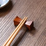 Gác đũa gỗ trang trí BAMBOOO ECO an toàn vệ sinh, sử dụng cho gia đình, nhà hàng